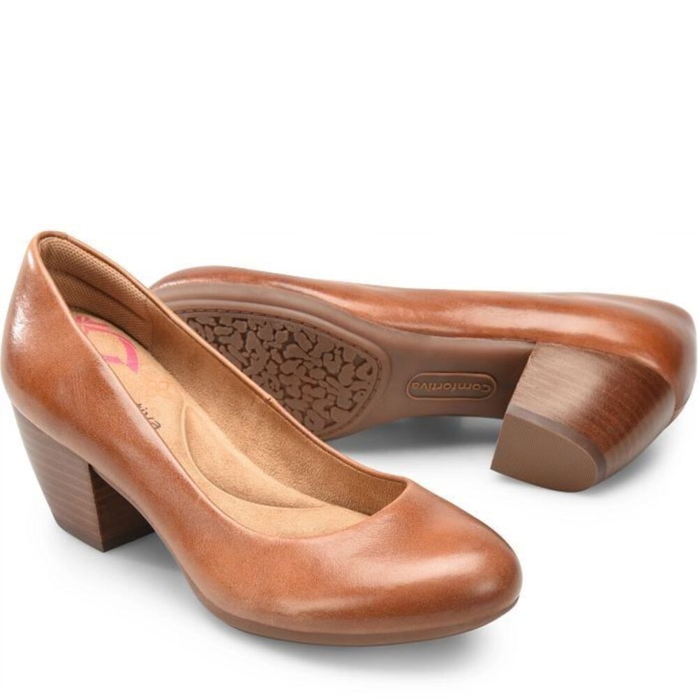 Comfortiva Heels Womens 10M Amora Pumps Casual Comfort Brown Leather Slip On